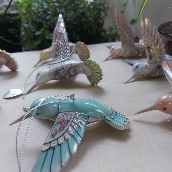 Lena Liu Precious Jewels- Bradford Exchange hummingbirds - Picture 12 of 16